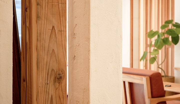 自然素材で建てられた家のイメージ