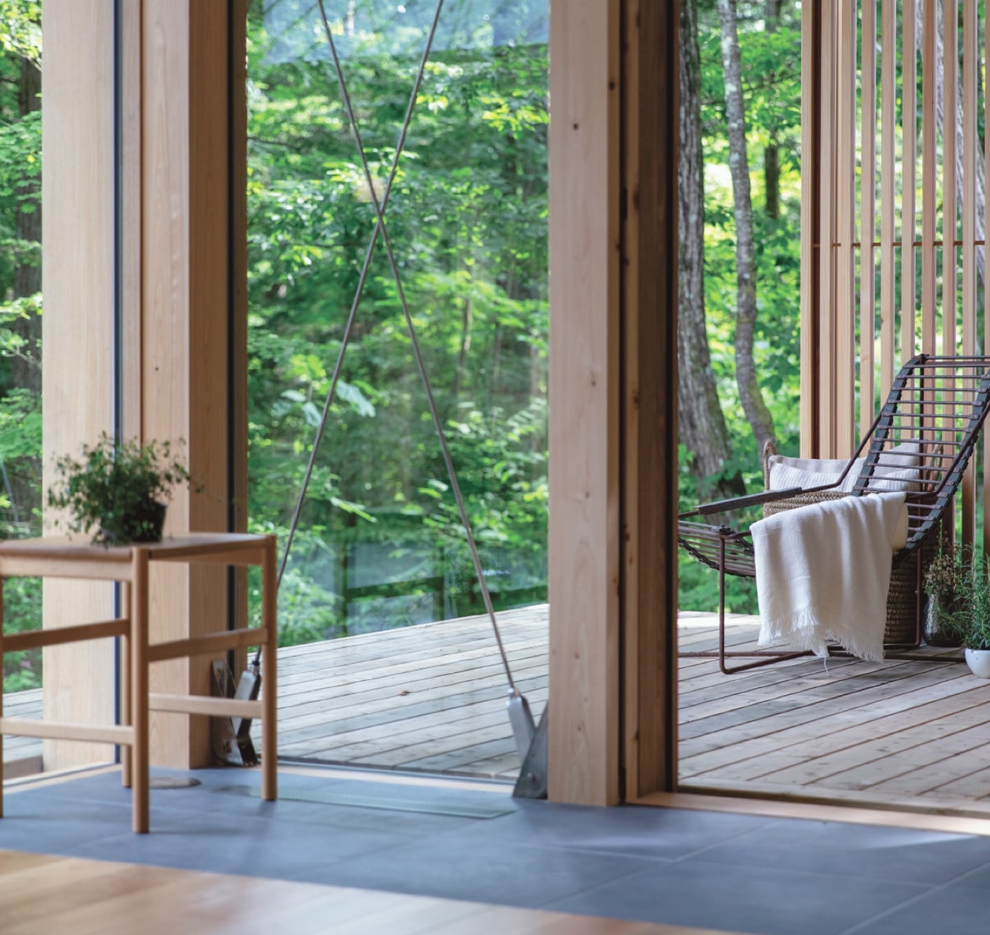 自然素材で建てられた家