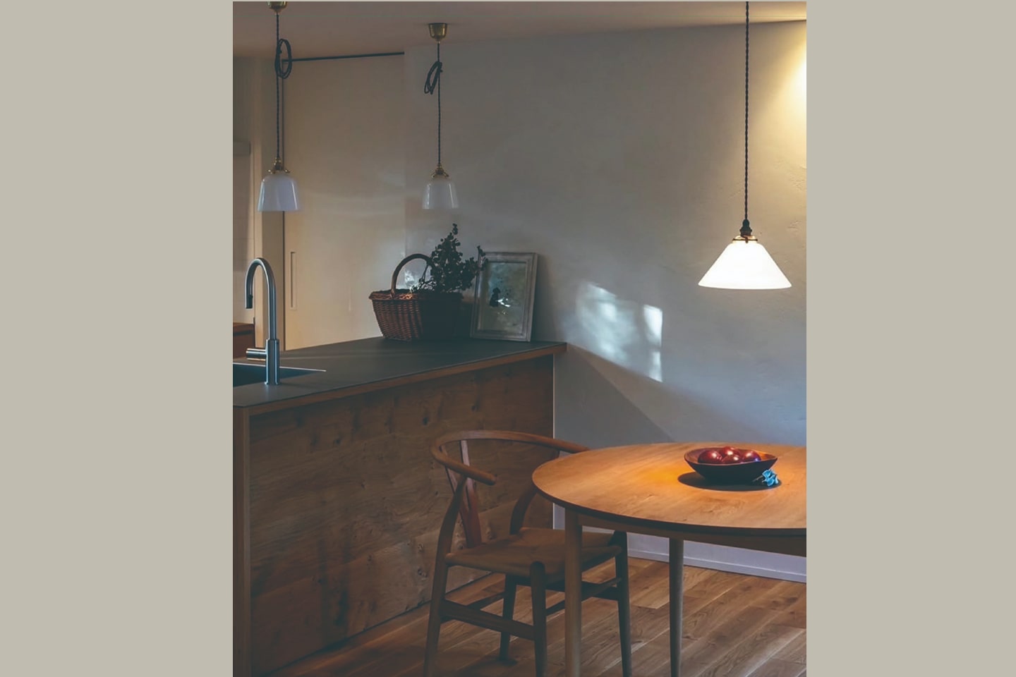 自然に溶け込む隠れ家