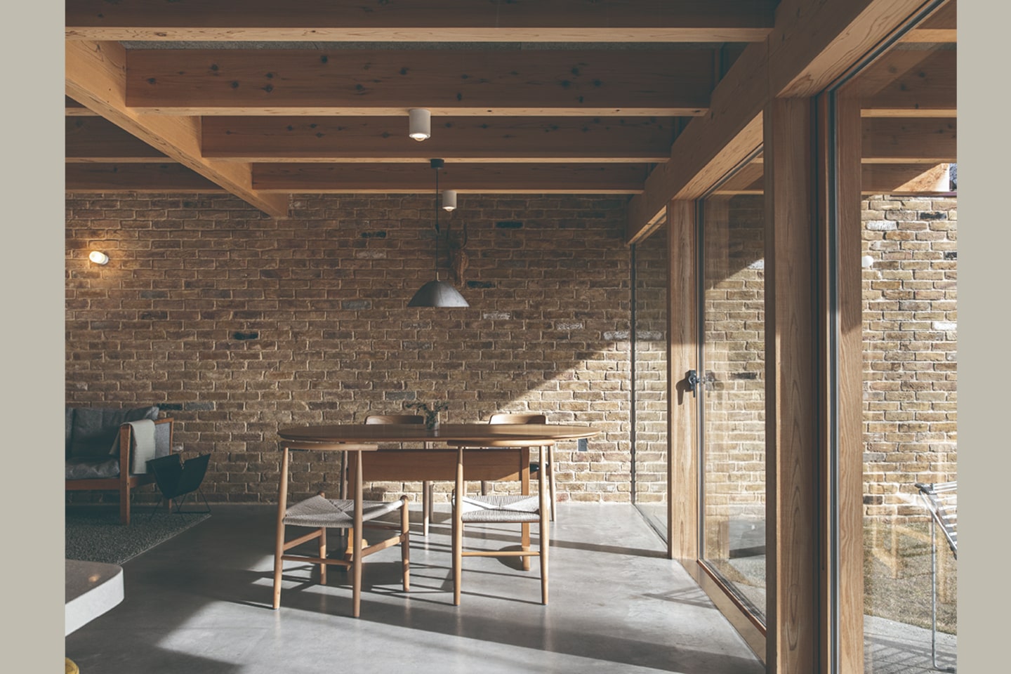 素材と光がつくる、豊かな日常