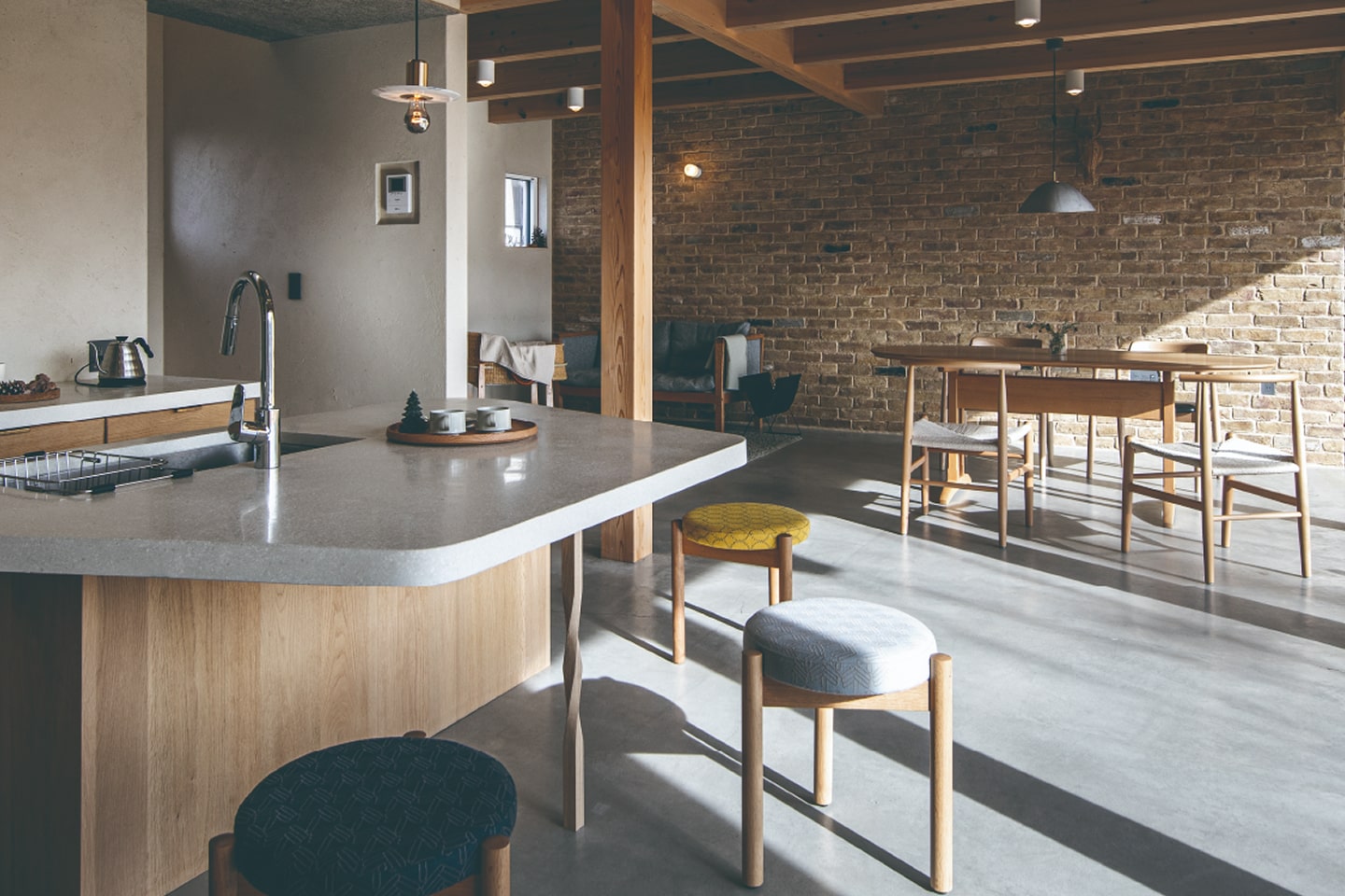 素材と光がつくる、豊かな日常