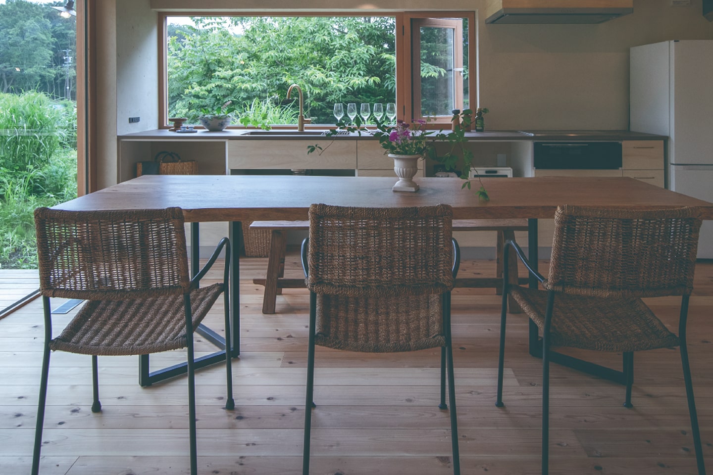 静けさを纏う、大人の隠れ家