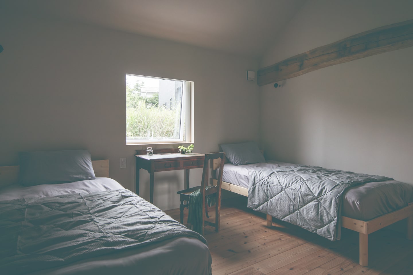 静けさを纏う、大人の隠れ家