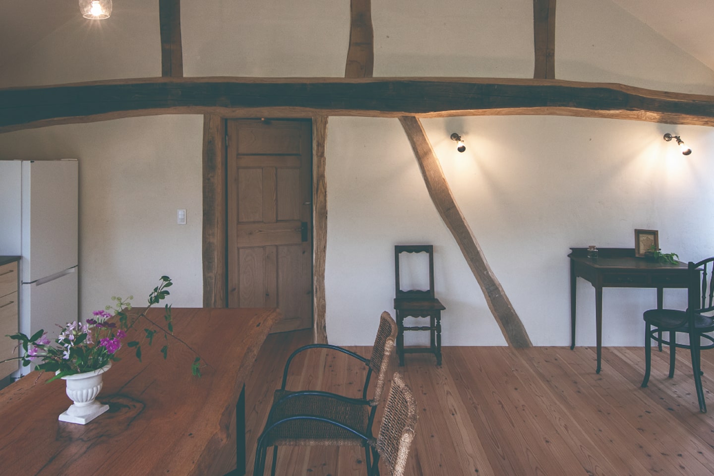 静けさを纏う、大人の隠れ家