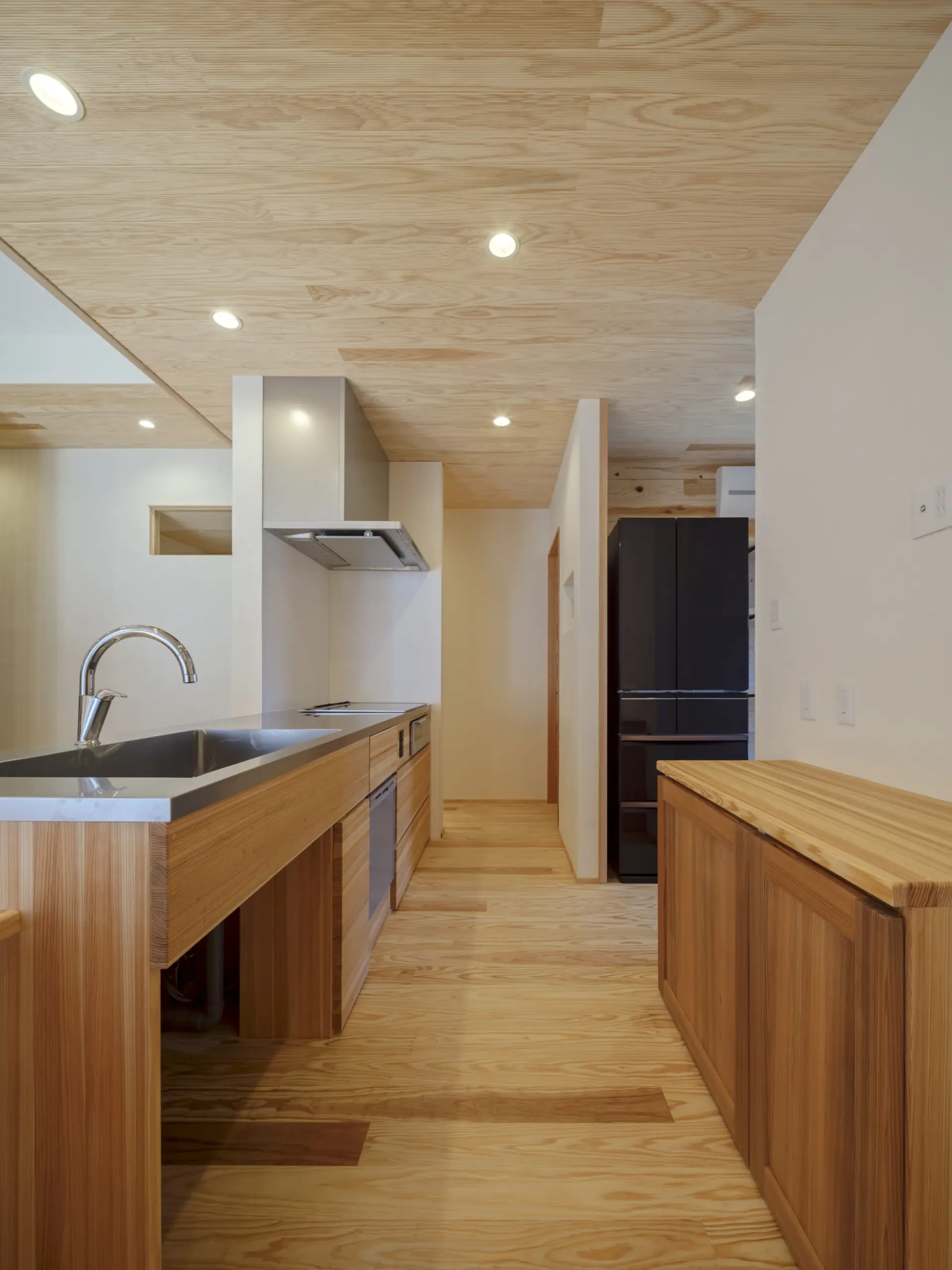 コンパクトでも広く感じる、ムダのない空間設計