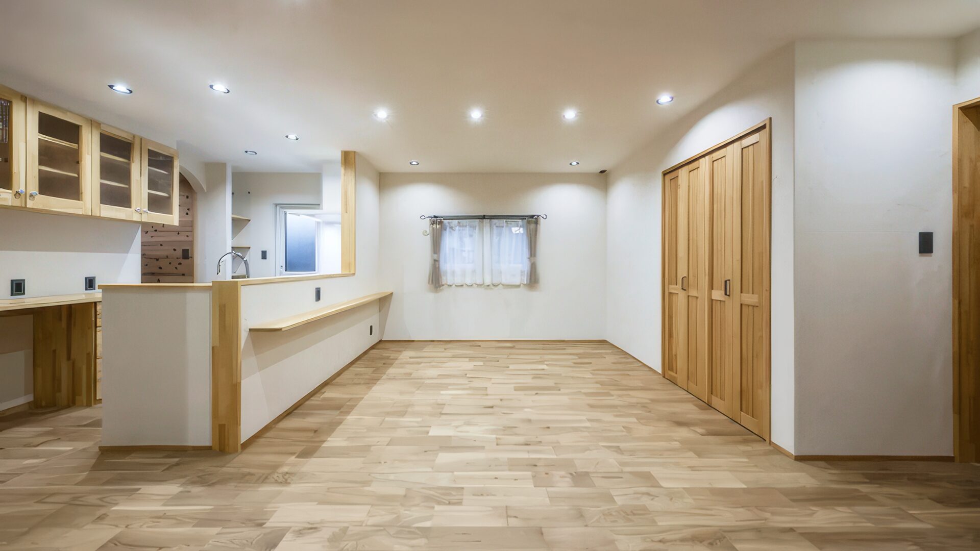 【大分市 S様】　漆喰・無垢床・プロバンス。憧れを全部叶えたマイホーム