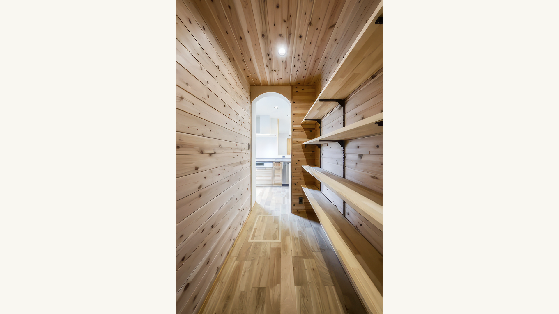 【大分市 S様】　漆喰・無垢床・プロバンス。憧れを全部叶えたマイホーム