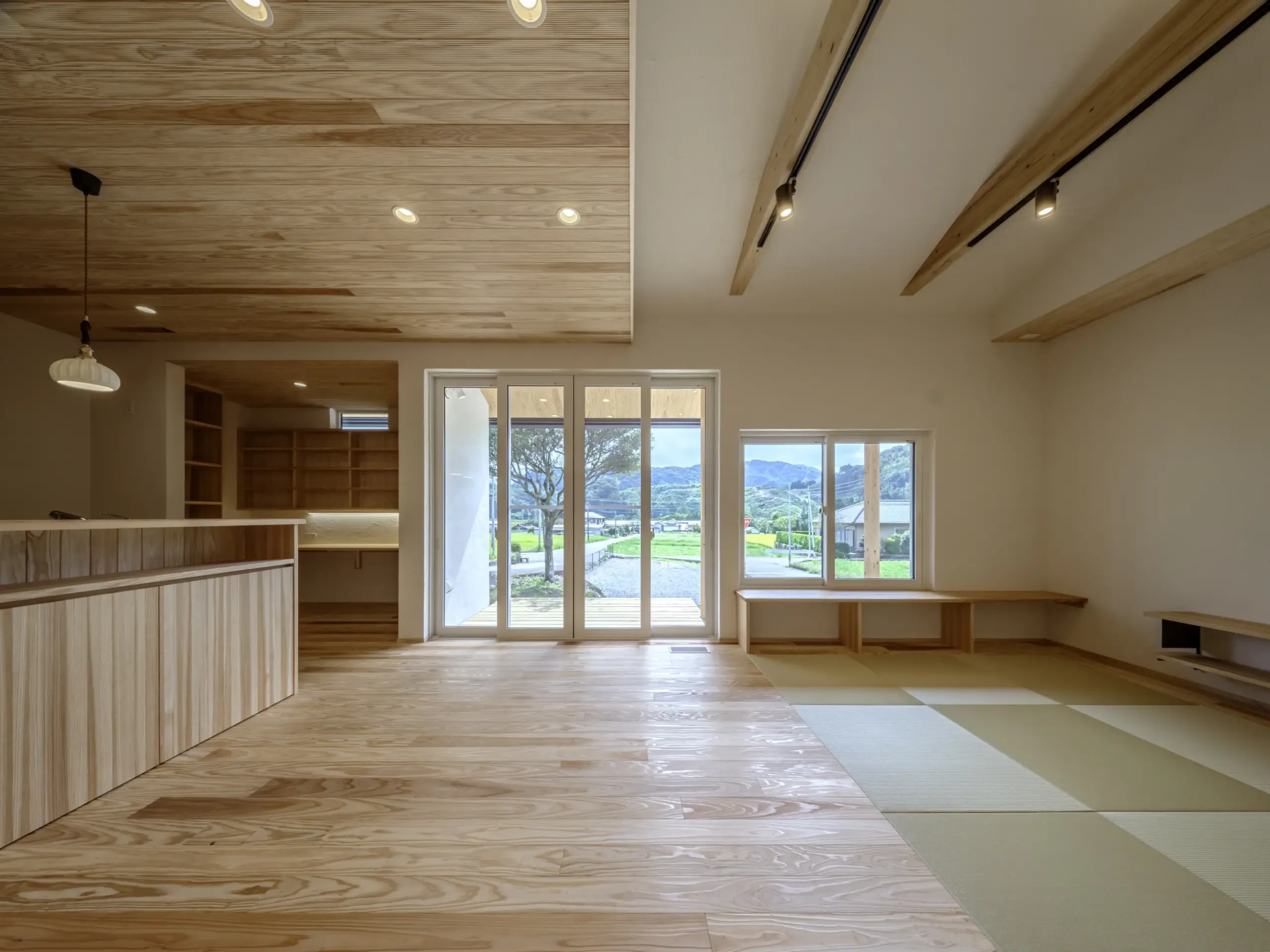 趣味と暮らす大人の平屋