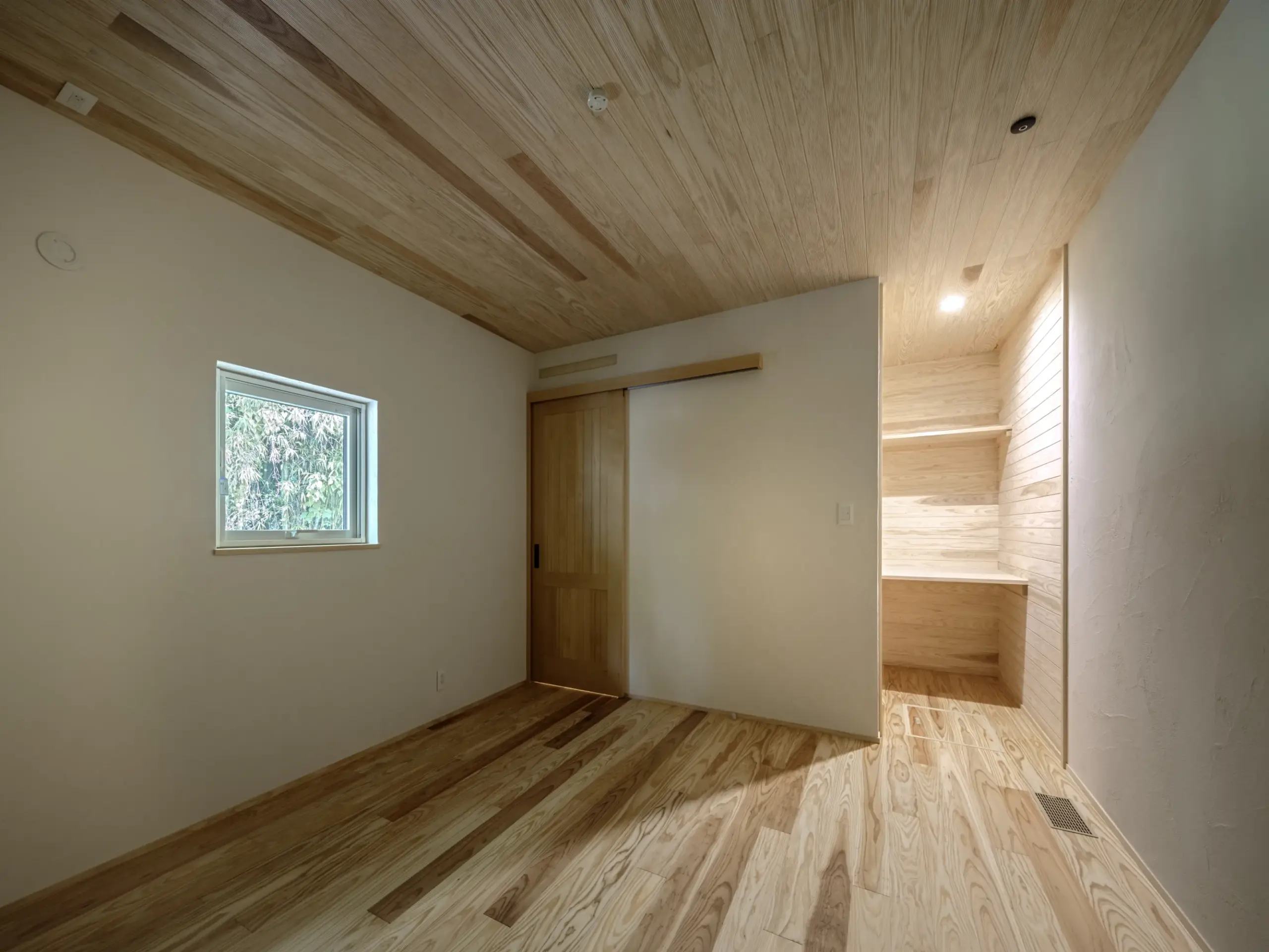 趣味と暮らす大人の平屋