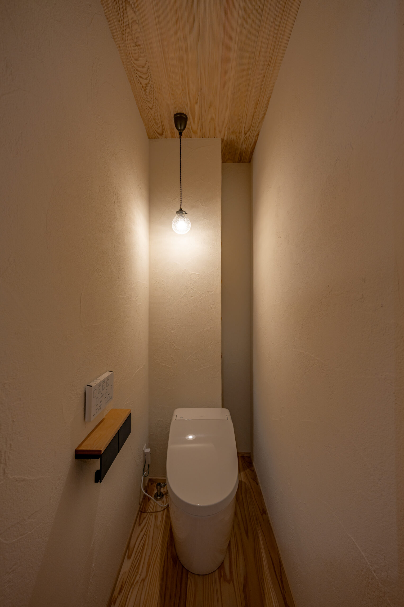 インナーガレージのある平屋